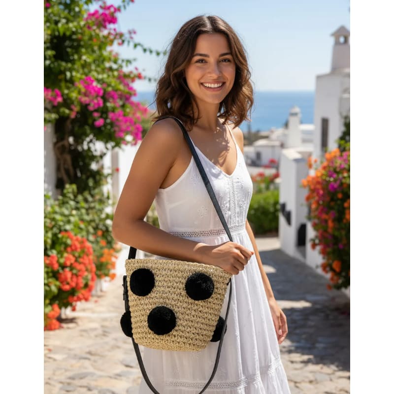 Bolso Bandolera de Raffia Tejida con Pompones o Cerezas