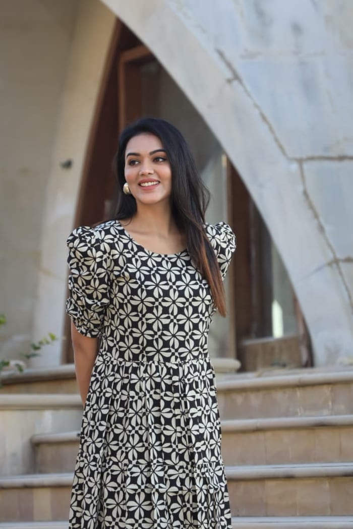 Long Dresses - Jujhar Handicrafts