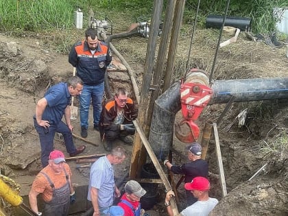 В микрорайоне Лопатинский завершены работы по устранению аварии и восстановлению водоснабжения