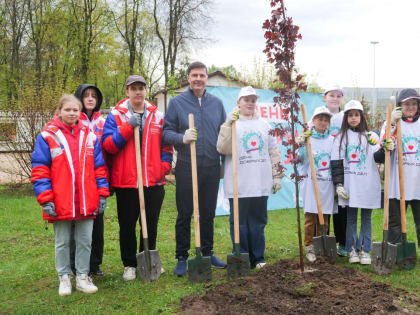 Владимир Волков вместе с жителями Люберец дали старт летнему сезону в парке