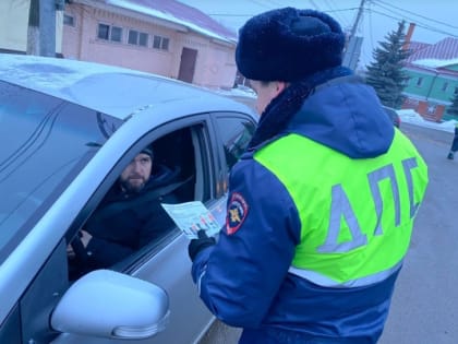 Сотрудники полиции в Павловском Посаде проводят мероприятия в рамках социального раунда «Маленький пассажир — большая ответственность!»