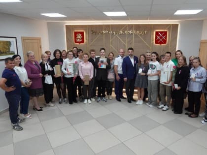 Николай Пархоменко вручил паспорта юным ружанам