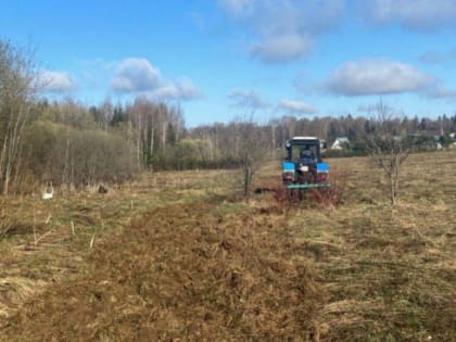 Противопожарная опашка территорий населенных пунктов округа проведена силами МБУ «ДОДХИБИМР»