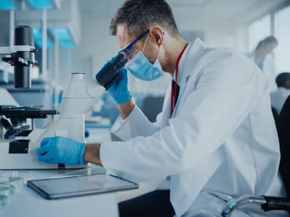 Врач Болибок объяснил опасность нового смертельного вируса из Великобритании