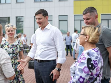 Владимир Волков на встрече с жителями обсудил благоустройство парка в деревне Люберец