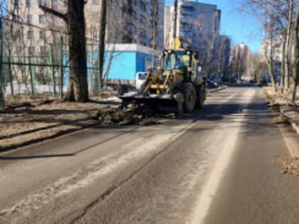 В Лобне убрали от мусора более 834, 5 тыс м2 дорог