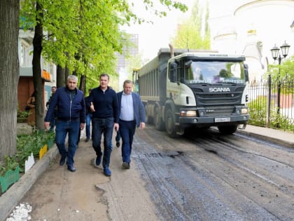 Владимир Волков проверил ремонт автомобильной дороги в Люберцах