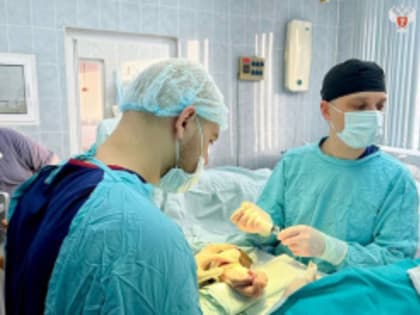 Лобненские врачи провели сложную операцию на запястье 84-летней женщине