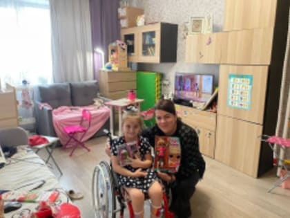 В Лобне проходит акция «Елка желаний»