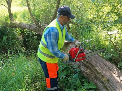 После просьбы восстановить мост работники МБУ ликвидировали импровизированную переправу
