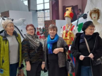 Долголеты из Лобни посетили ВДНХ