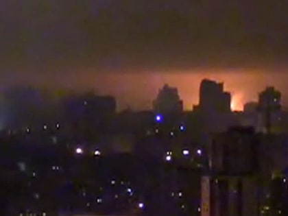 В Киеве и других городах Украины всю ночь гремели взрывы, а ВСУ обстреливали ДНР