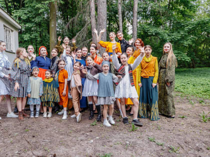 В Международный день музеев в парке дома Оглоблина в г. Орехово-Зуево открыли сезон летних гуляний