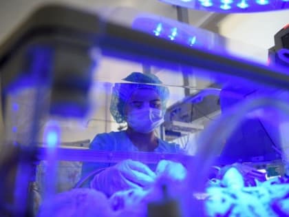 Врачи в Подмосковье с начала года спасли 75 новорожденных с экстремально низкой массой тела