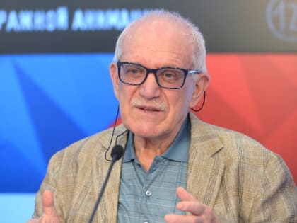 Mash: В Москве экстренно госпитализирован режиссёр Александр Митта