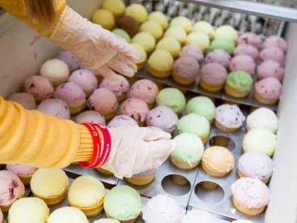 В РФ начали продавать «алкогольное» мороженое. Чем его употребление грозит ребенку?