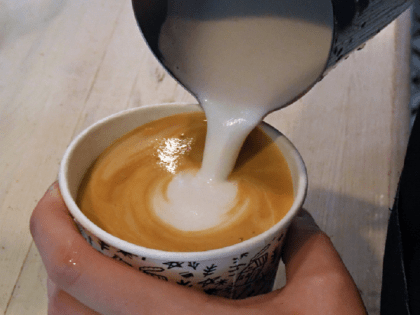 Проблемы со сном и болезнь Альцгеймера: врач рассказал, как нельзя пить кофе