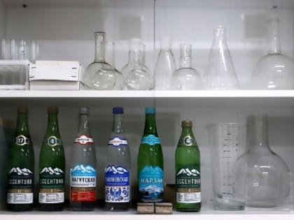 Не просто вода: врач рассказал, как правильно пить минералку для здоровья