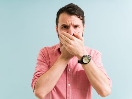 Гастроэнтеролог Козловская назвала необычные причины плохого запаха изо рта