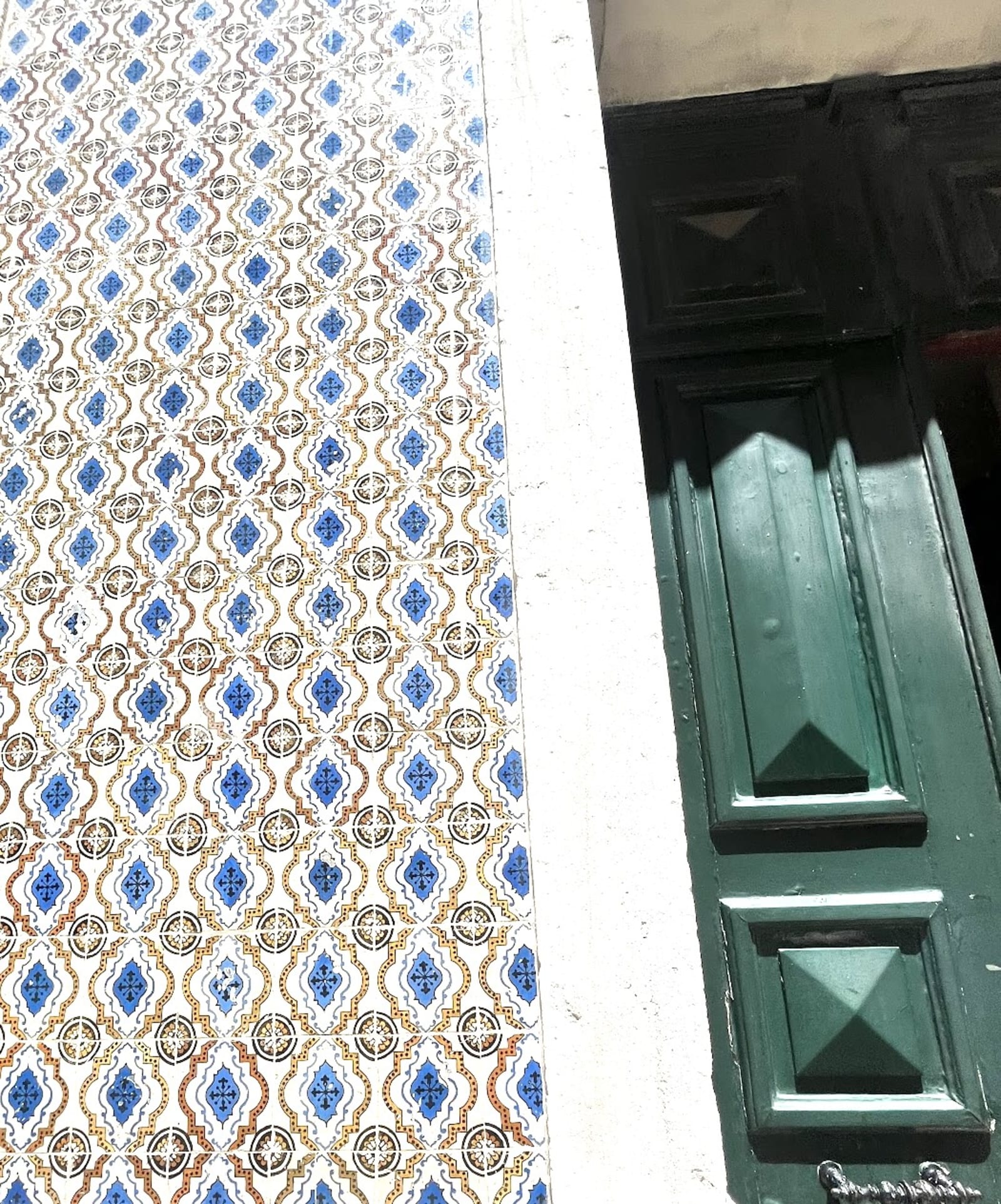 Portugal — tile detail 1
