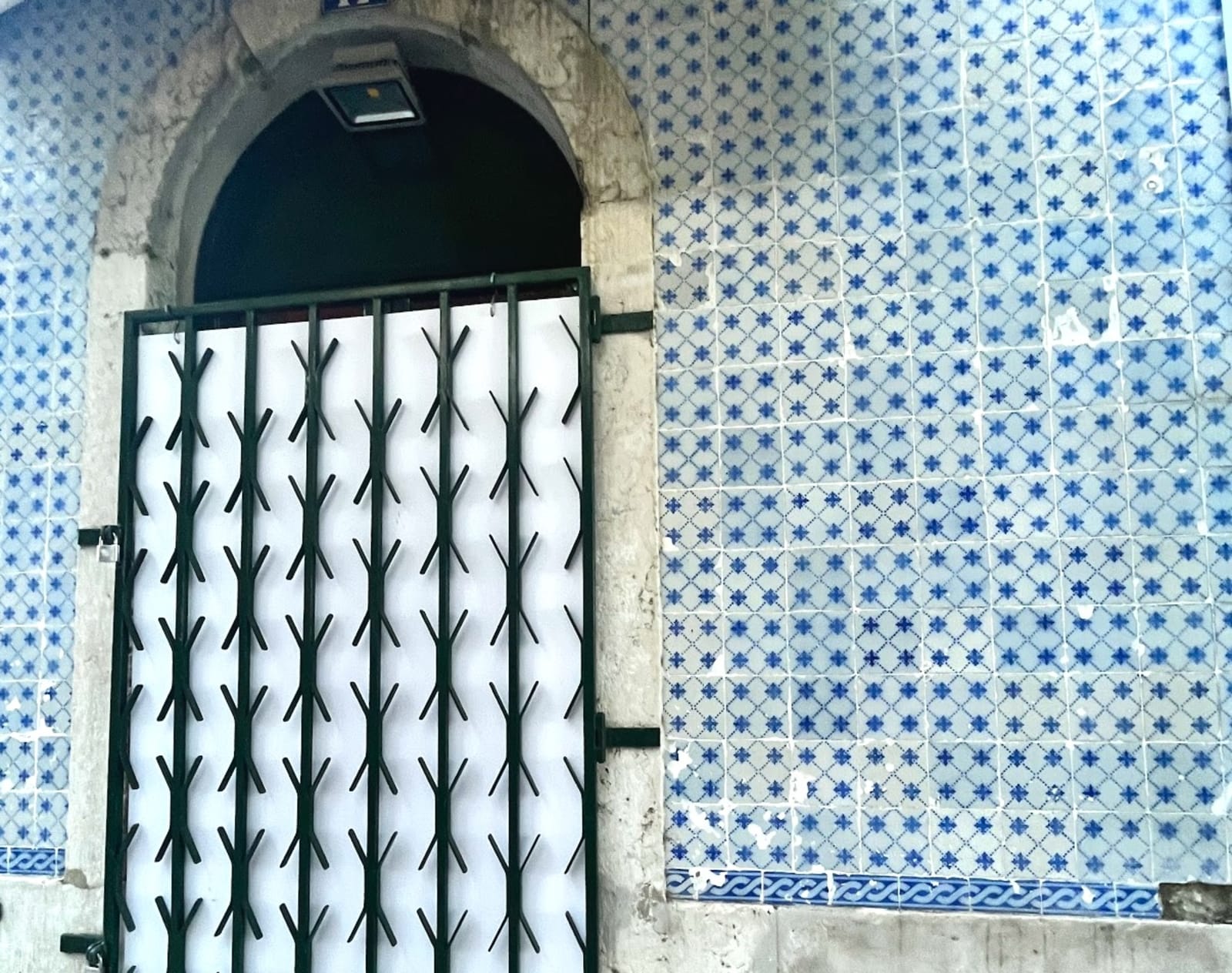 Portugal — tile detail 5
