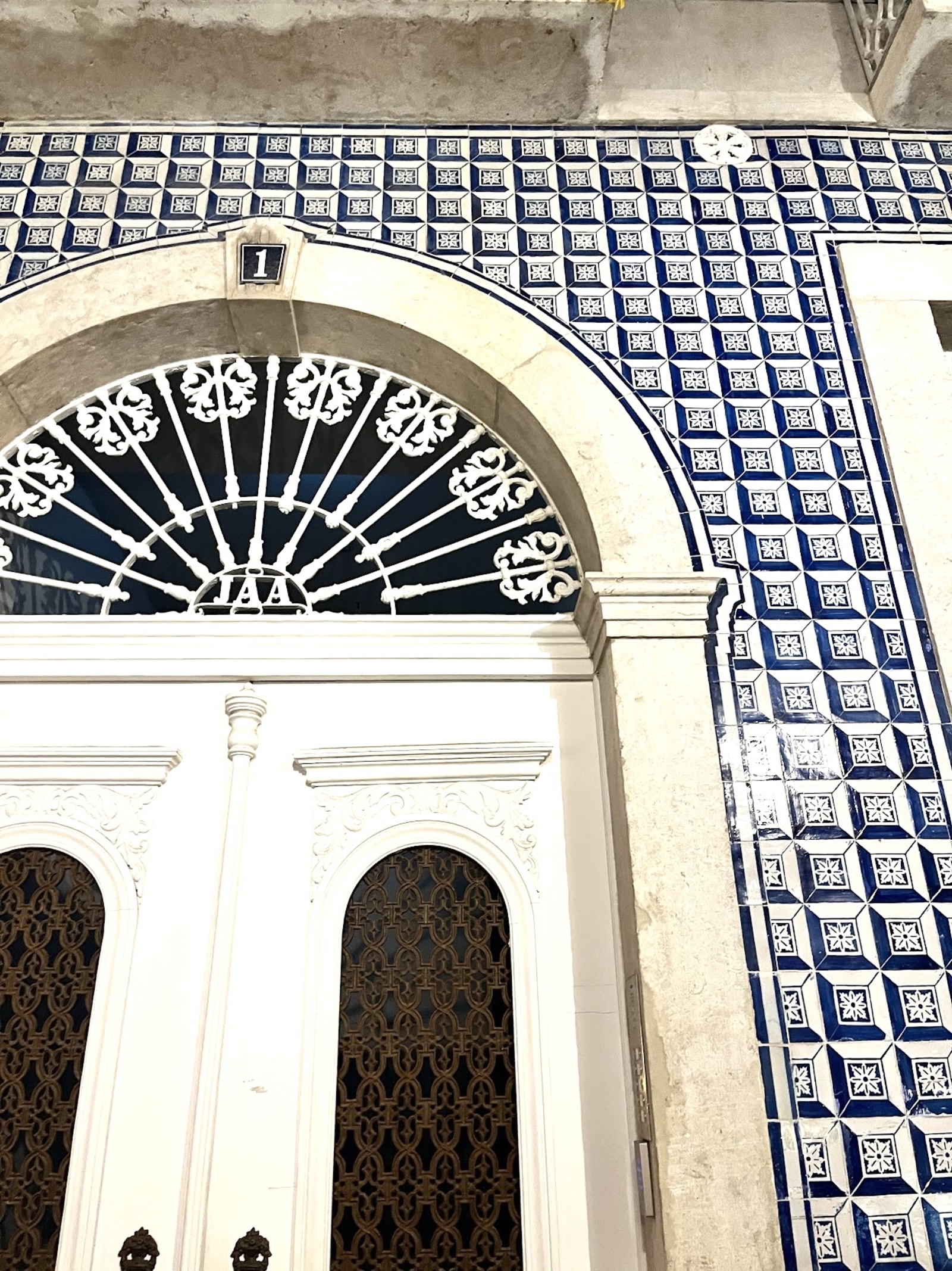 Portugal — tile detail 6