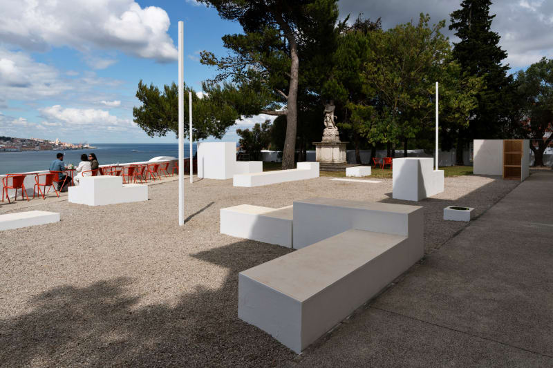 Image from O Espelho