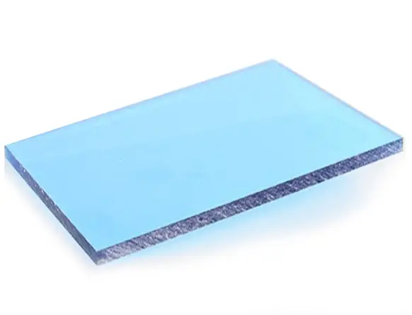 Tấm Poly Lấy Sáng Ưu điểm, ứng dụng và giá cả tại Việt Nam