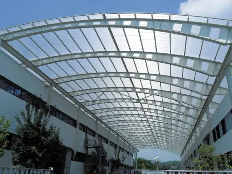 Tấm lợp lấy sáng poly Ưu điểm, nhược điểm và ứng dụng