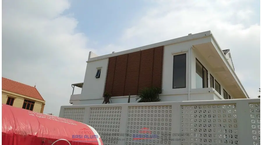 Lam Nhôm Chắn Nắng Giải Pháp Thẩm Mỹ và Chức Năng Cho Không Gian Sống Hiện Đại Lam Nhôm Chắn Nắng Giải Pháp Thẩm Mỹ và Chức Năng Cho Không Gian Sống Hiện Đại