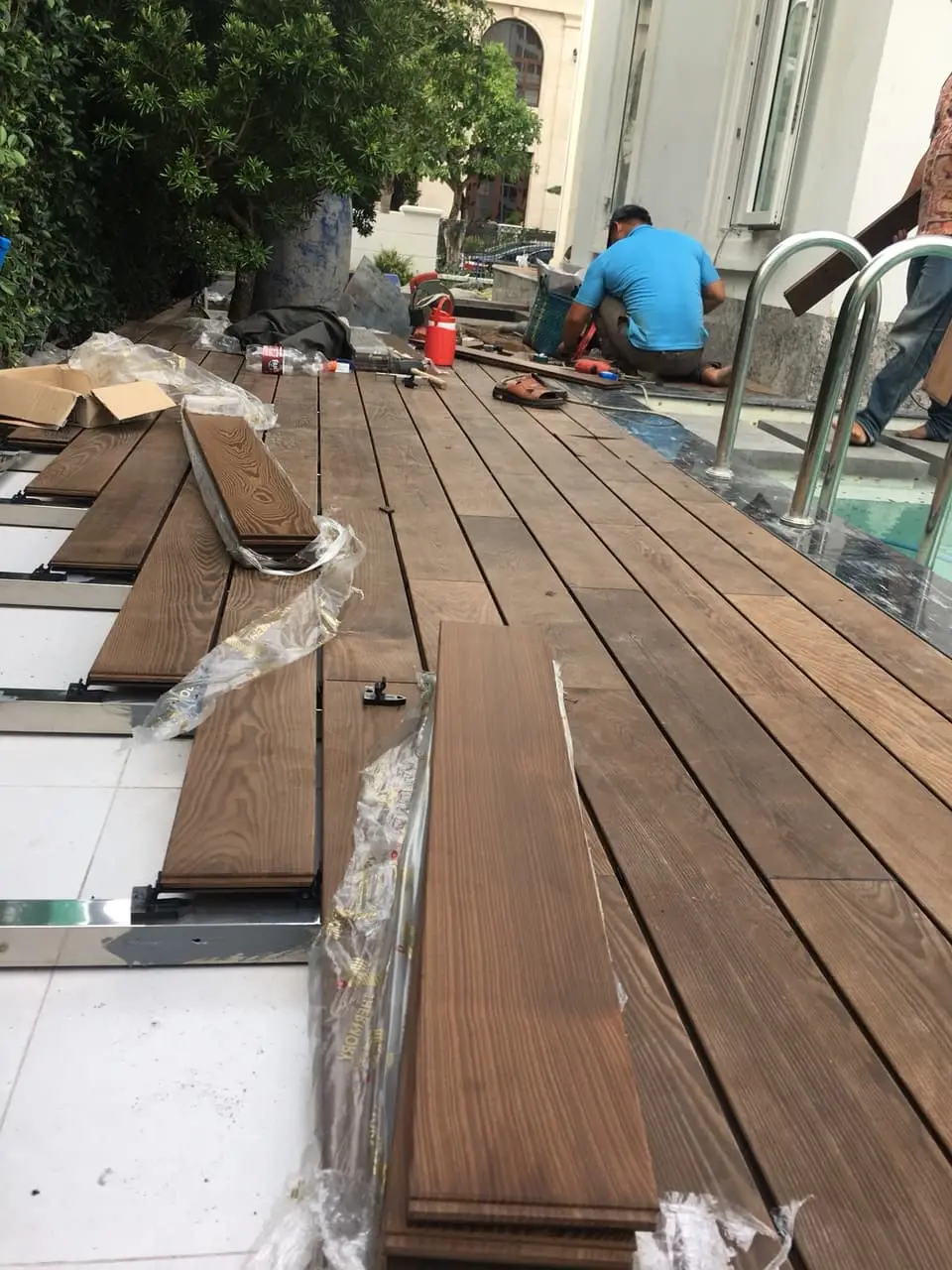 Ferino - Đơn vị uy tín thi công sàn gỗ Tần Bì biến tính - Thermo Ash