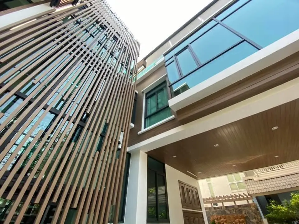 Lam chắn nắng gỗ nhựa