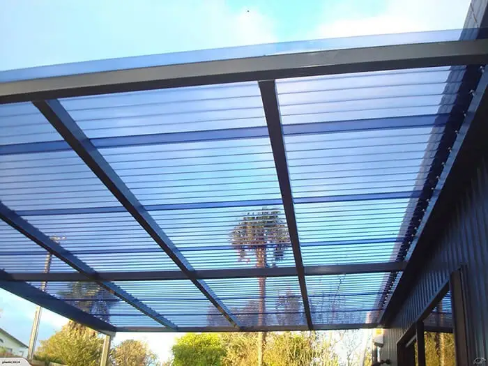 Tấm polycarbonate rỗng trong ứng dụng trang trí