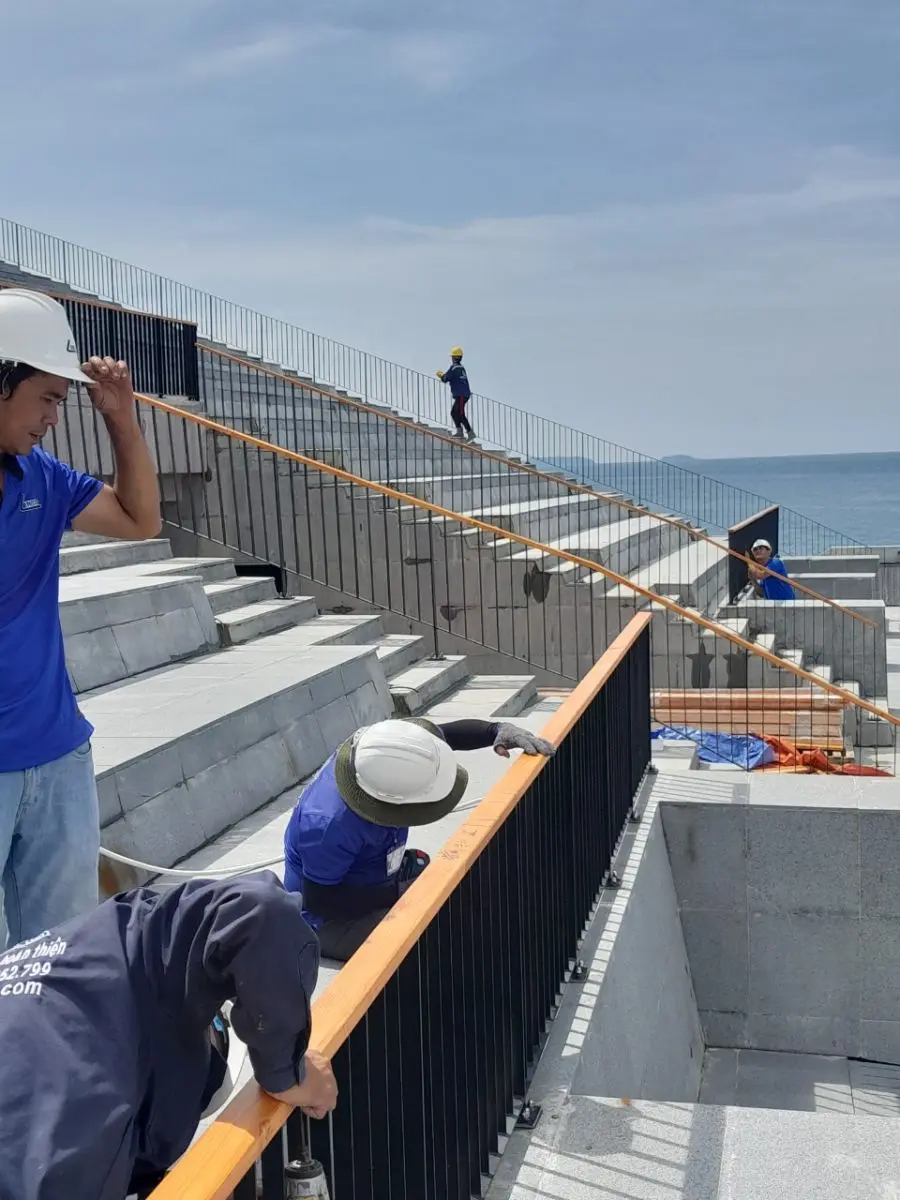 Sàn Gỗ, Lan Can, Hàng Rào Ngoài Trời Bằng Gỗ Biến Tính