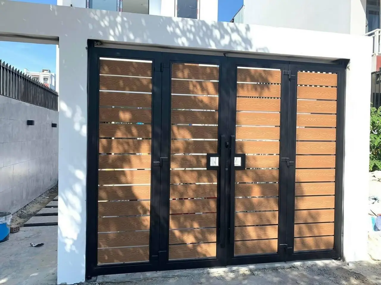  Cổng Gỗ Nhựa Ngoài Trời: Giải Pháp Hiện Đại Cho Không Gian Ngoại Thất