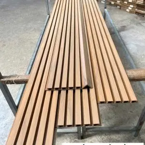 Thanh Lam Sóng Ngoài Trời Giải Pháp Thẩm Mỹ và Bền Vững cho Khu Vực Ngoại Thất