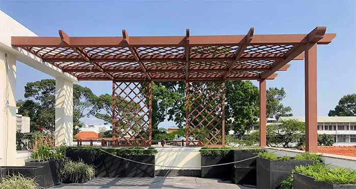Giải Pháp Thiết Kế Giàn Lam Che Nắng Sân Thượng Tạo Không Gian Mát Mẻ và Thẩm Mỹ