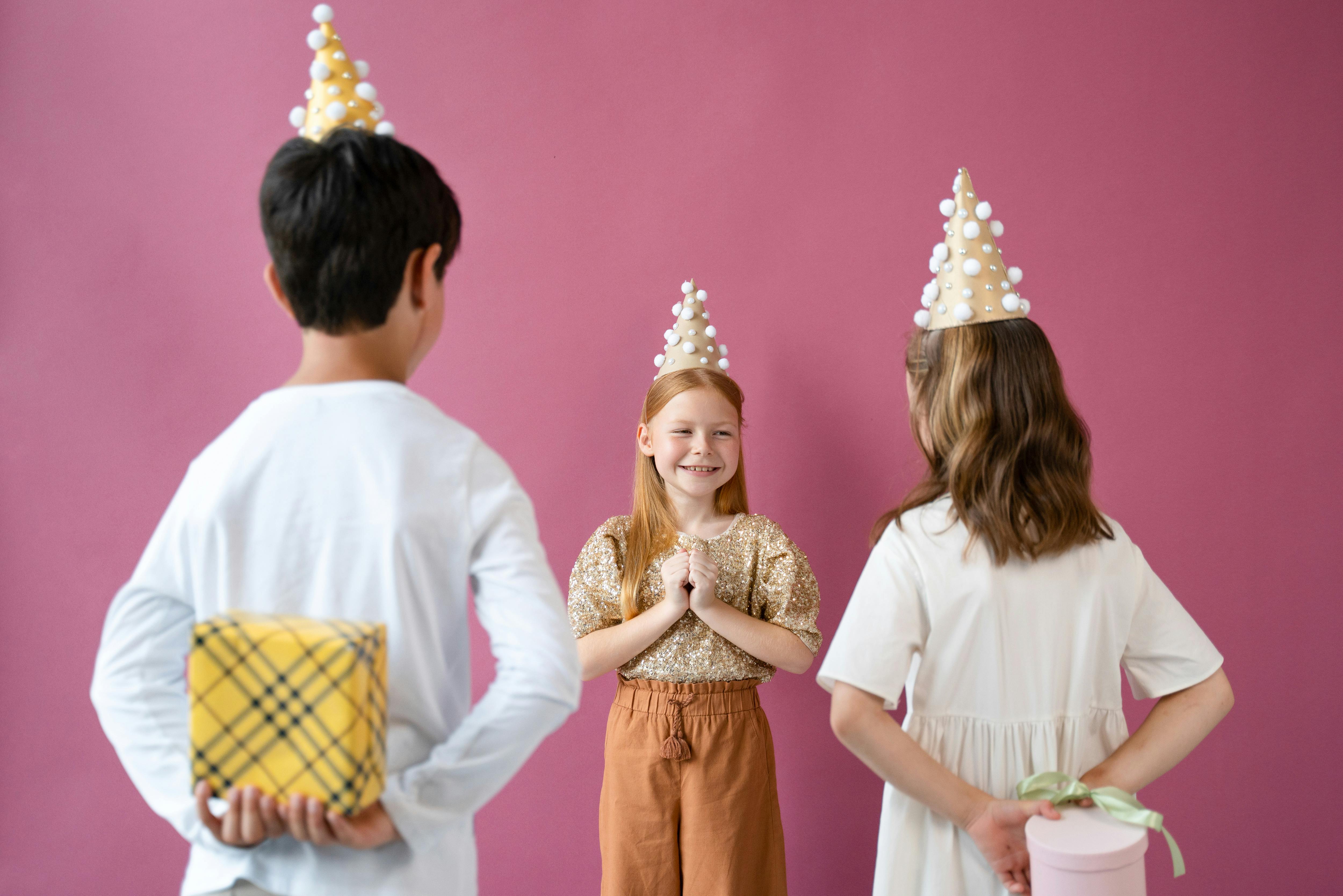 Geschenkefinder: Das beste Spielzeug nach Alter (0-6 Jahre)