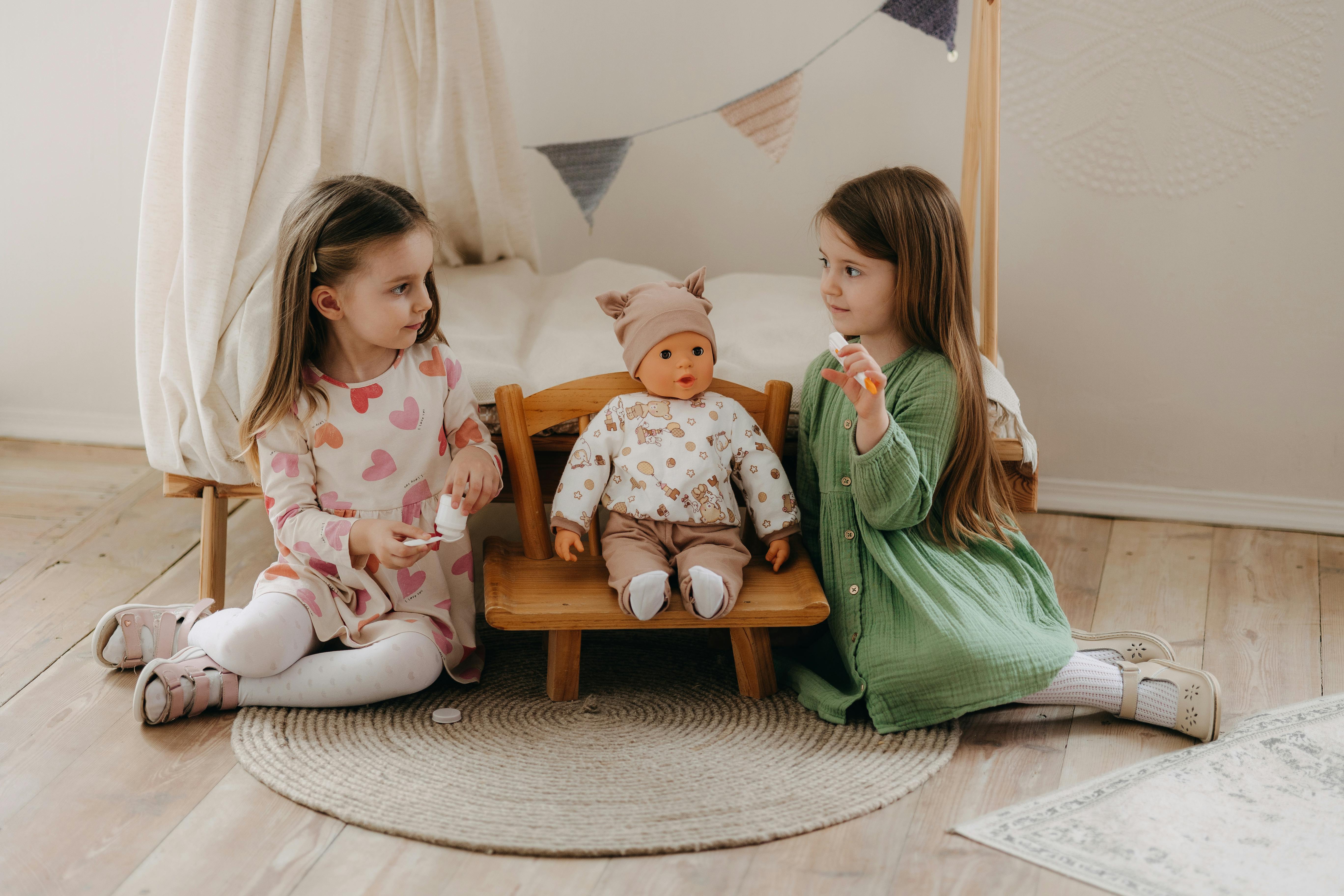 Warum Rollenspiele für Kinder so wichtig sind: Kinderküche, Kaufladen & Co.