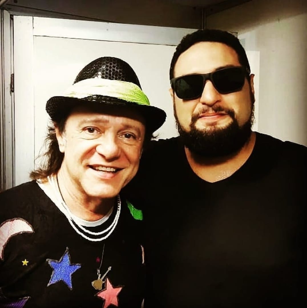 Liêve Ferreira em show com Armandinho Macêdo Olinda - música nordestina