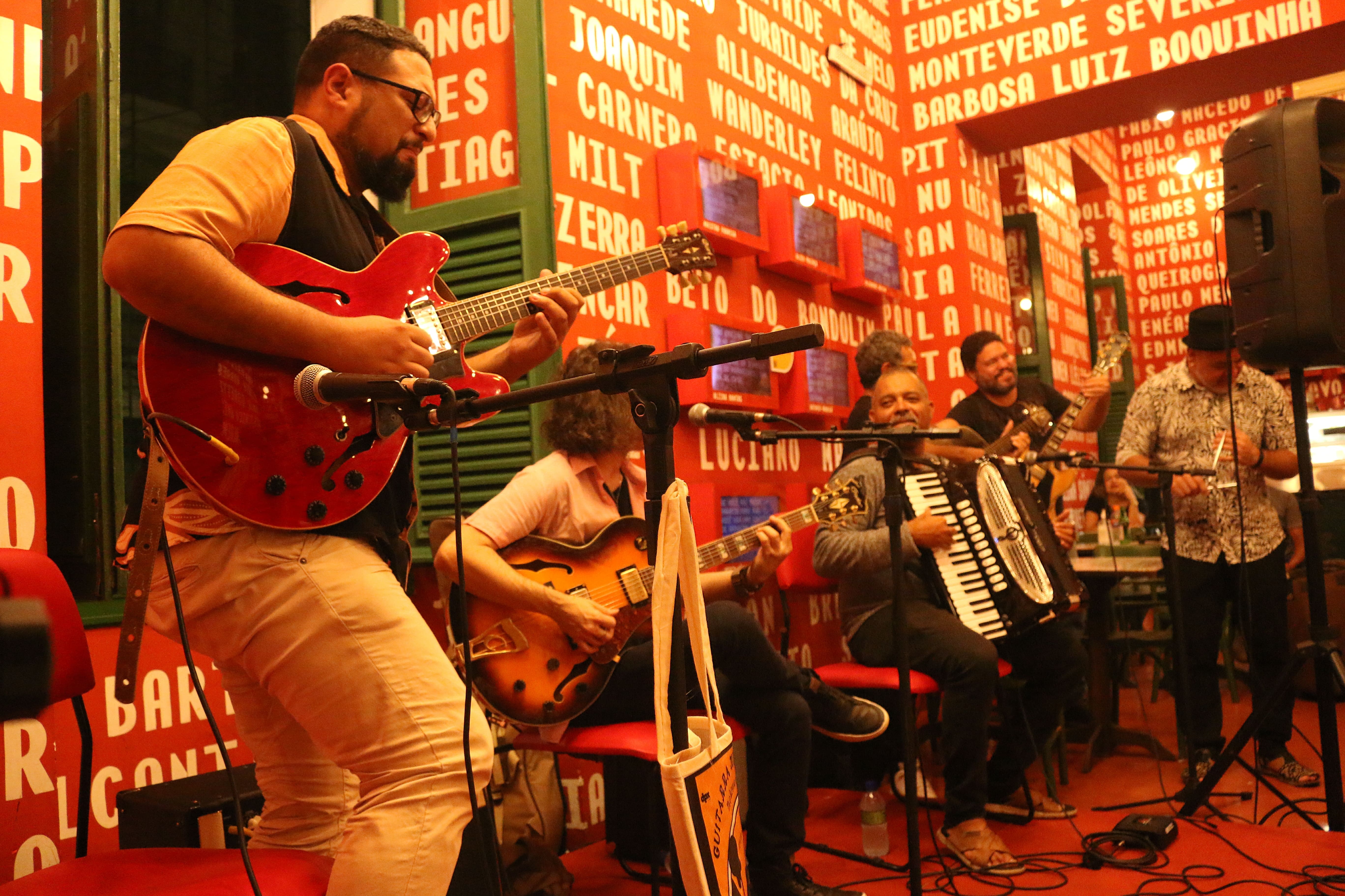 Lançamento do livro Guitarra Nordestina - Motivos e Frases