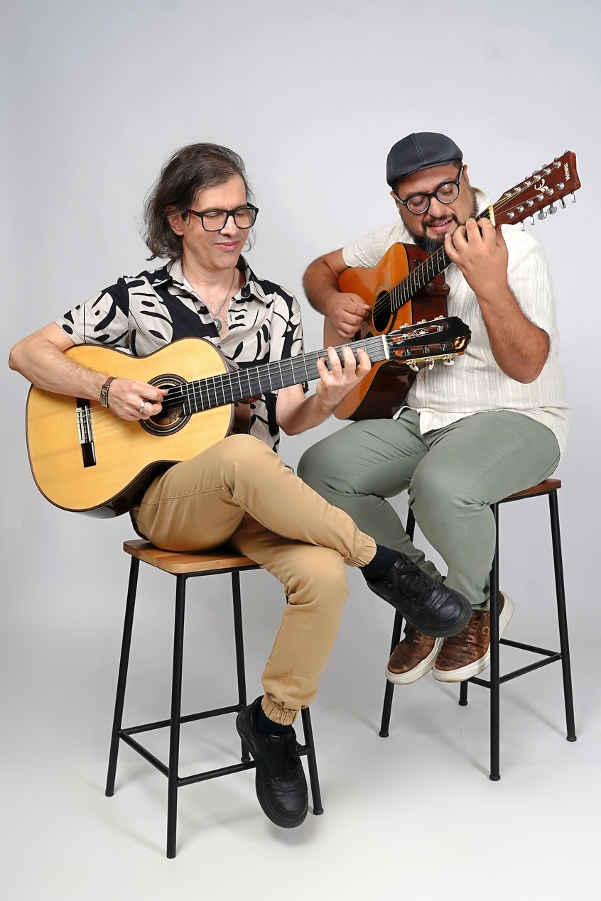 Apresentação duo Luciano Magno e Liêve Ferreira - especialistas em guitarra nordestina