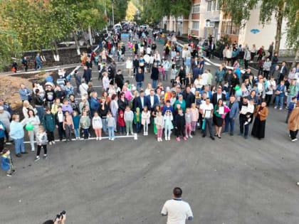 В Кировском районе обновленный двор