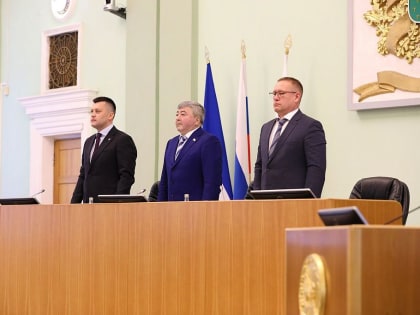 Ратмир Мавлиев выступил с отчётным докладом о деятельности Администрации