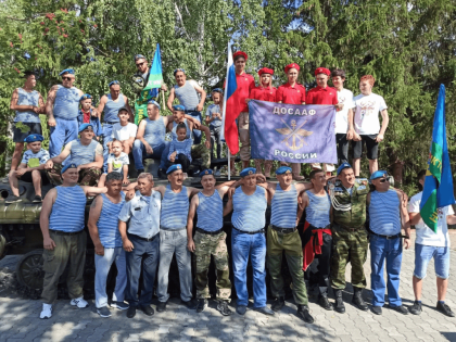 МЕЧЕТЛИНЦЫ ОТМЕТИЛИ ДЕНЬ ВОЗДУШНО-ДЕСАНТНЫХ ВОЙСК