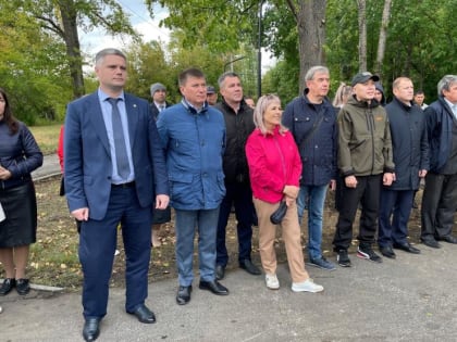 В преддверии Дня нефтяника в Демском районе прошло торжественное открытие индустриального арт - объекта