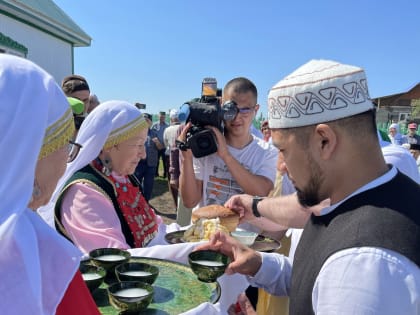 В Гафурийском районе открылась новая мечеть.