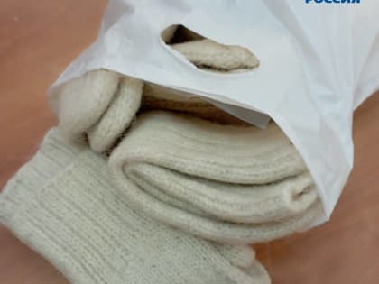 Сбор гуманитарной помощи в Октябрьском продолжается