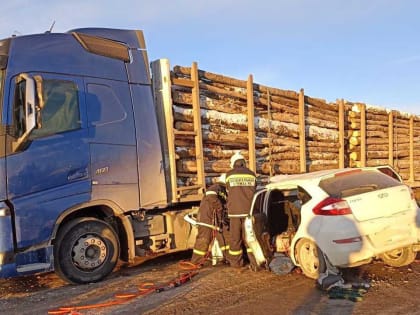 В массовой аварии на трассе в Салаватском районе Башкирии погибли два человека и 12-летний подросток (ВИДЕО)