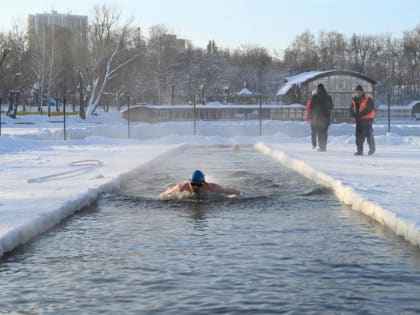 Искупались в мороз